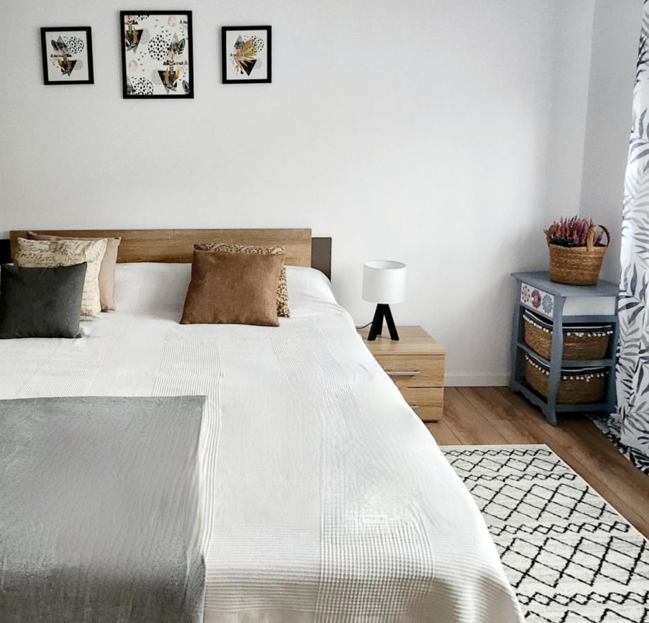 Adm Cozy Home - Entire Private House&Garden Tunarii Eksteriør bilde